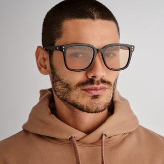 Le Domino + | Black Latte Tint