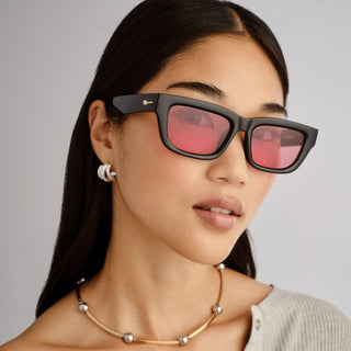 Le Castle | Black Crimson Tint