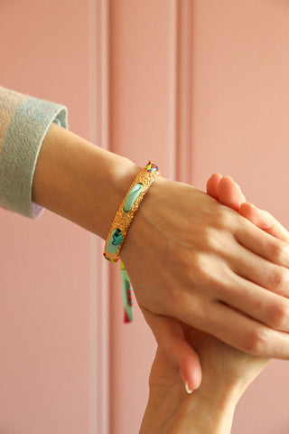 Queen Cuff And Luck You-Vertdeau Ribbon
