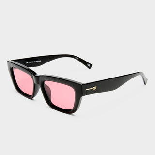 Le Castle | Black Crimson Tint