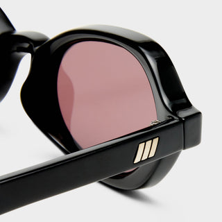 Foundry + | Black