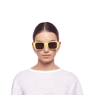 Saline | Yellow
